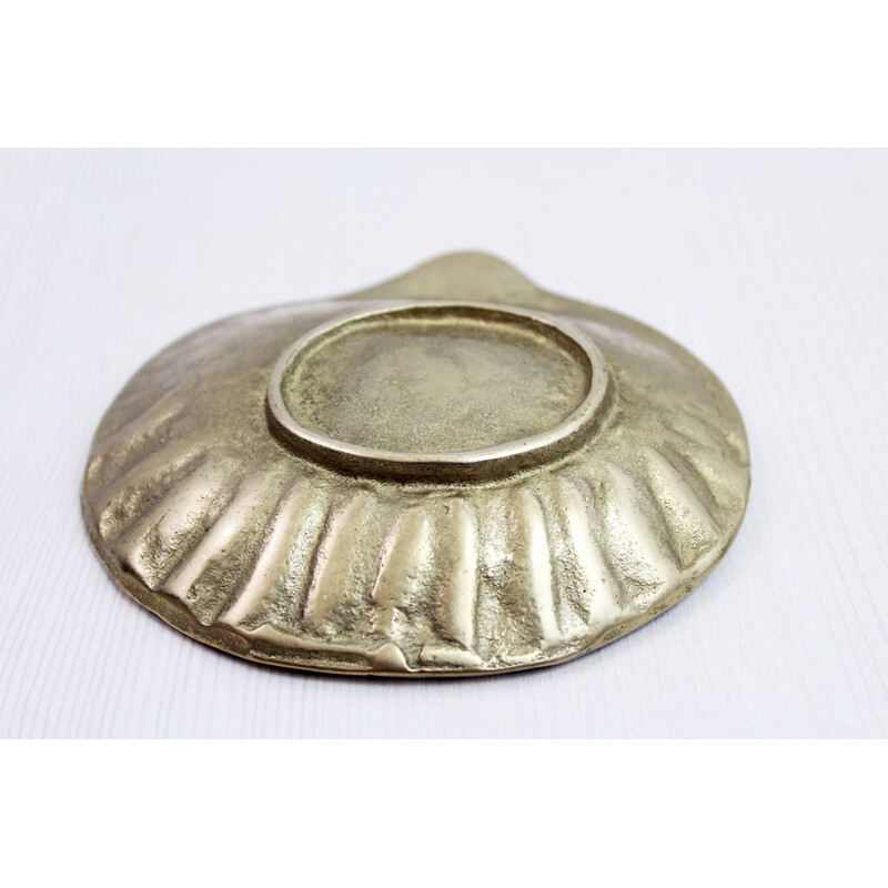 Vintage brass shell pocket tray, 1960