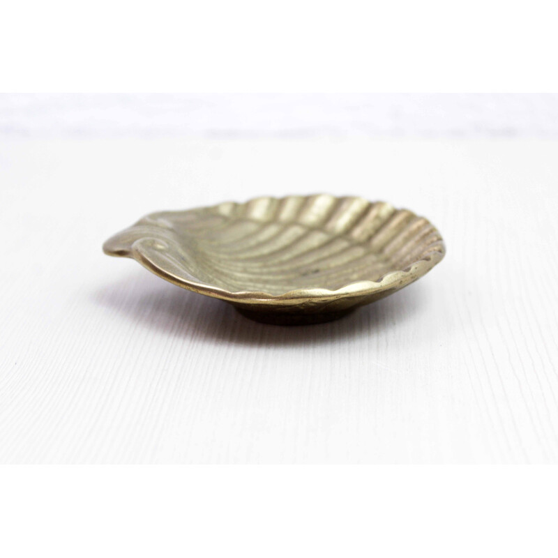 Vintage brass shell pocket tray, 1960