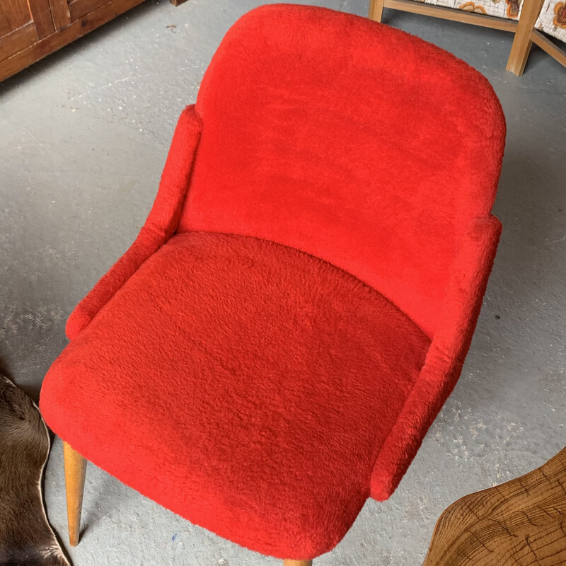 Pareja de sillas de época en muselina roja