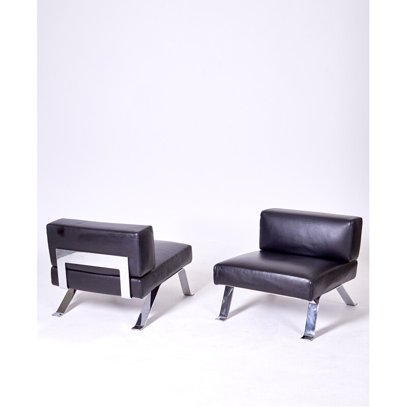 Pair of vintage ombra 512 armchairs in polished chrome steel and leather by Charlotte Perriand