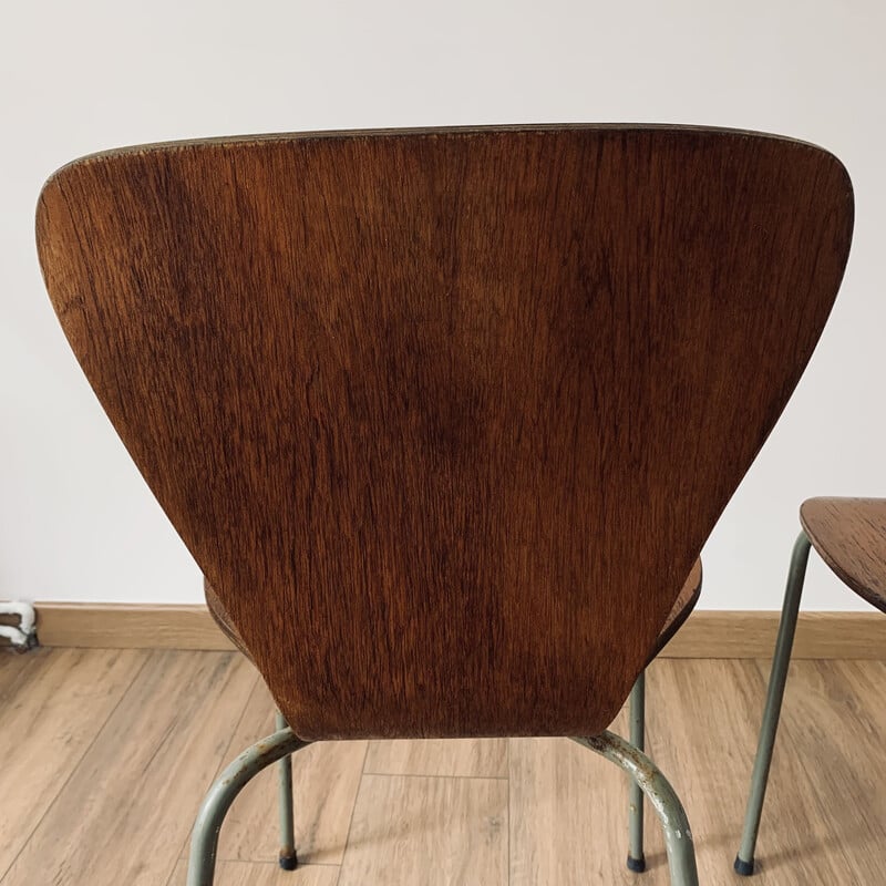 Pair of vintage 3107 bentwood chairs by Arne Jacobsen