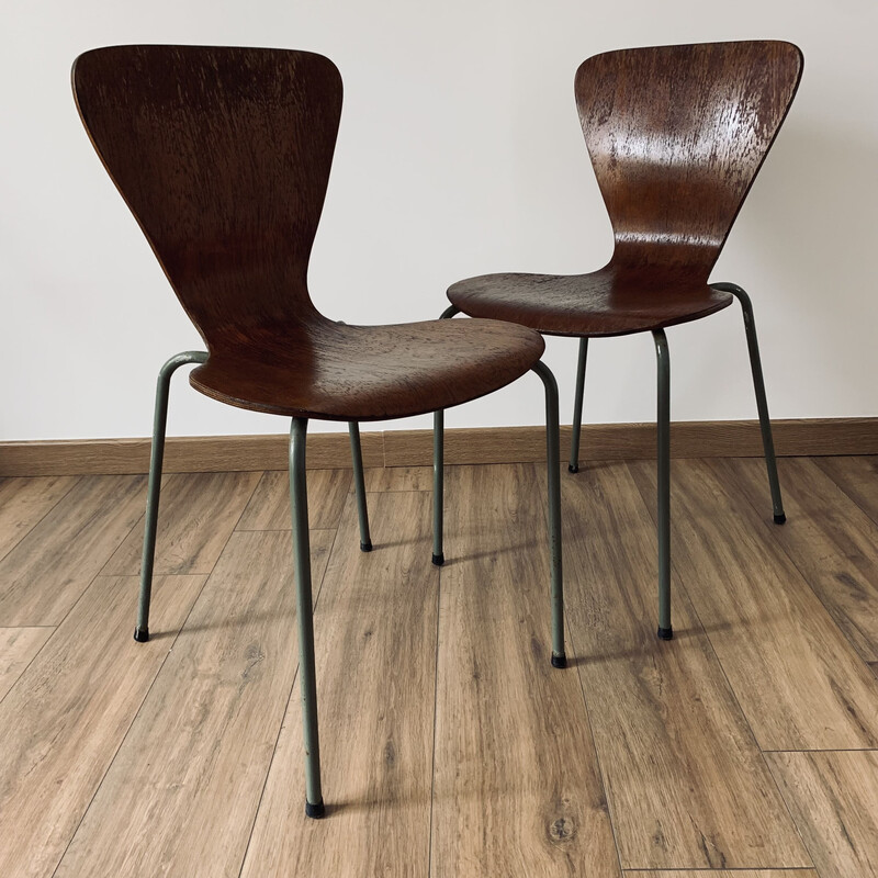 Pareja de sillas vintage 3107 de madera curvada de Arne Jacobsen