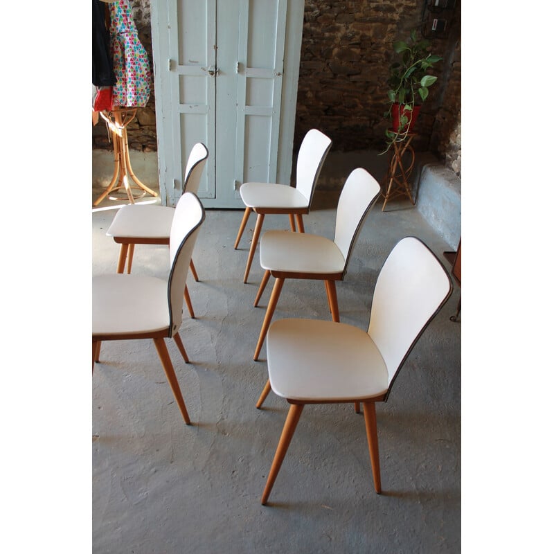 Lot de 5 chaises vintage Baumann en vinyle blanc et bois, 1950