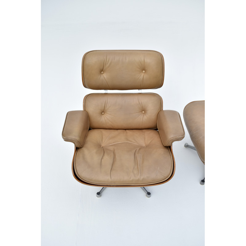 Vintage fauteuil en voetenbank van Eames voor Icf, Italië 1970