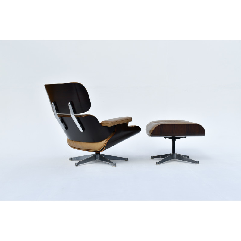 Vintage fauteuil en voetenbank van Eames voor Icf, Italië 1970