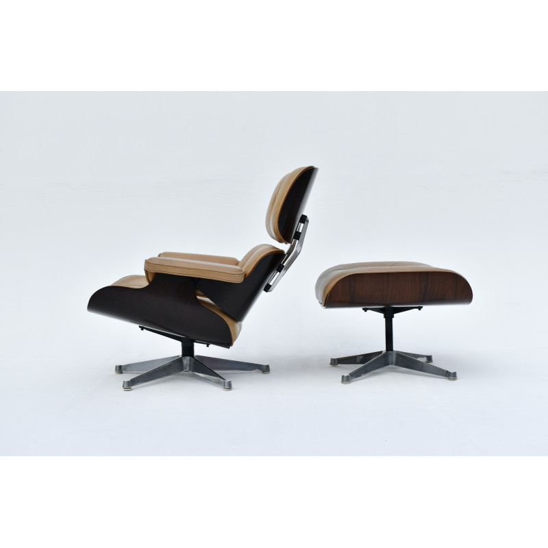 Vintage fauteuil en voetenbank van Eames voor Icf, Italië 1970