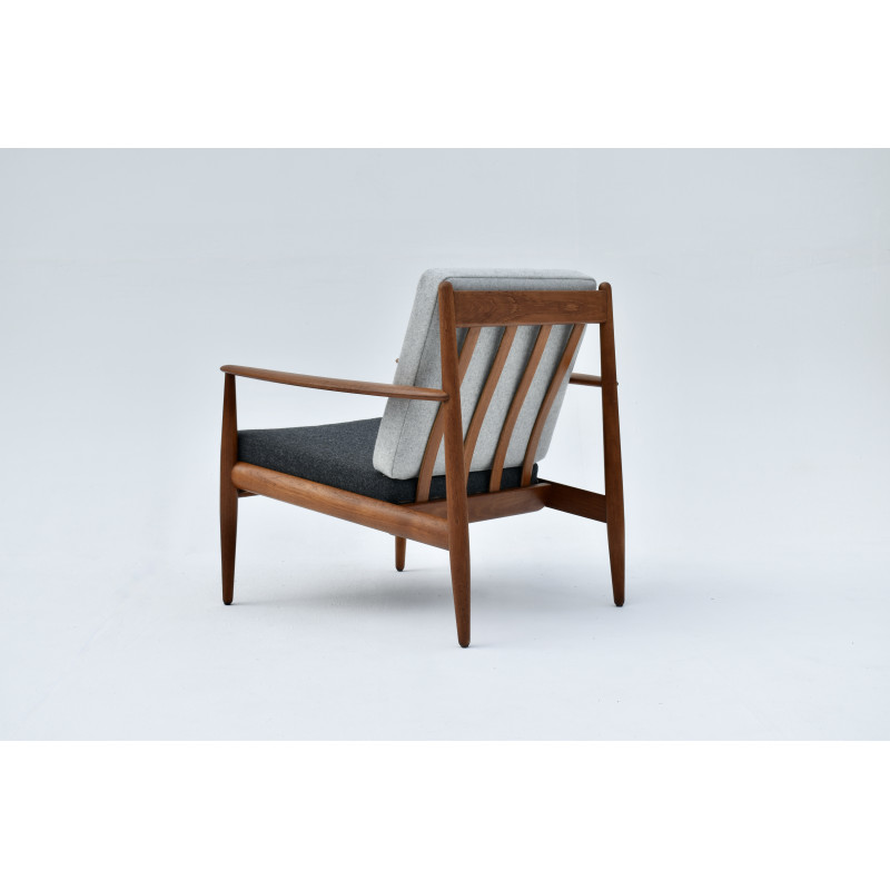 Pair of Danish mid century teak armchairs by Gret Jalk for France and Son, 1950s