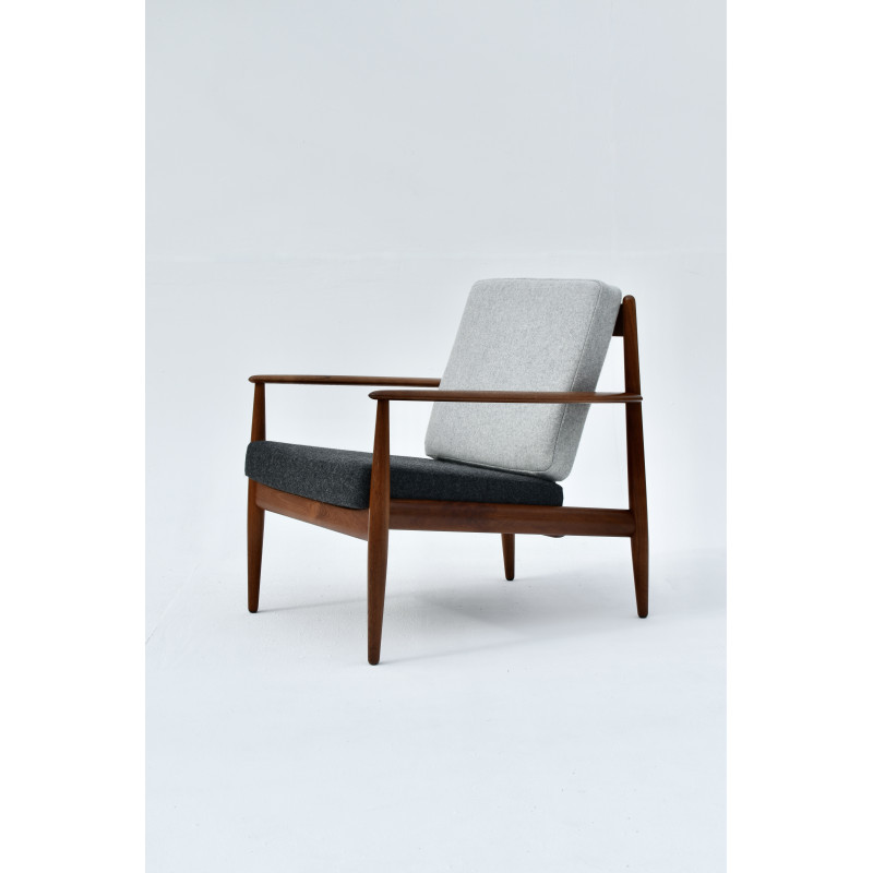 Pair of Danish mid century teak armchairs by Gret Jalk for France and Son, 1950s