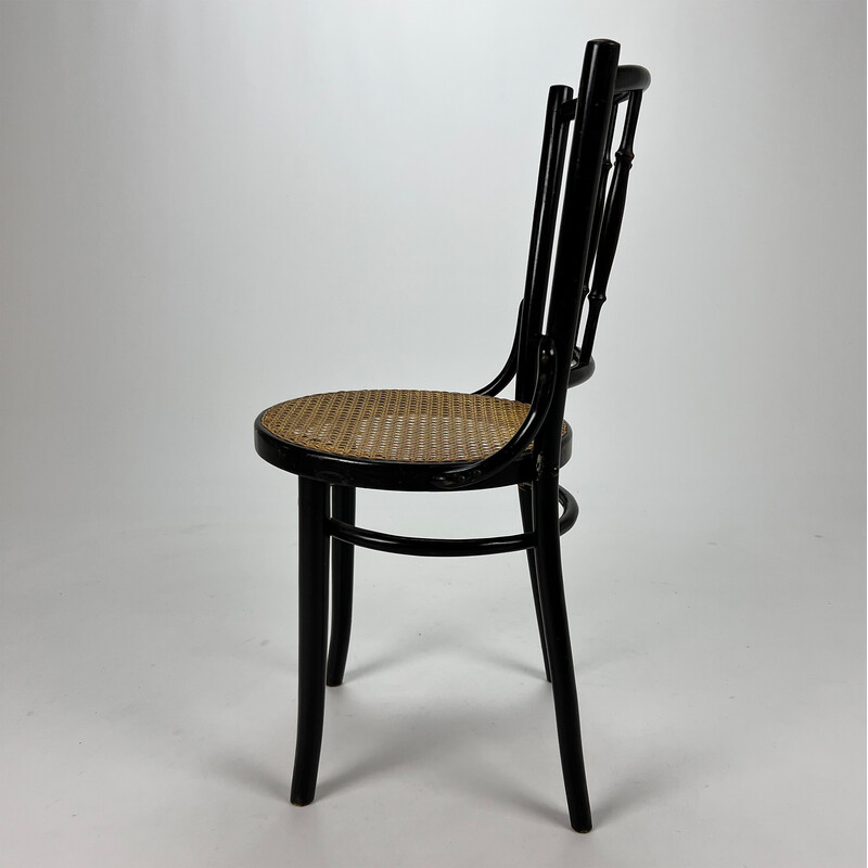 Thonet Vintage-Stuhl aus gebogenem Holz, 1930