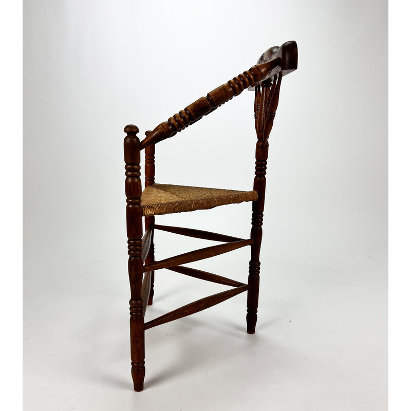 Cadeira triangular Vintage em carvalho maciço e vime, 1950