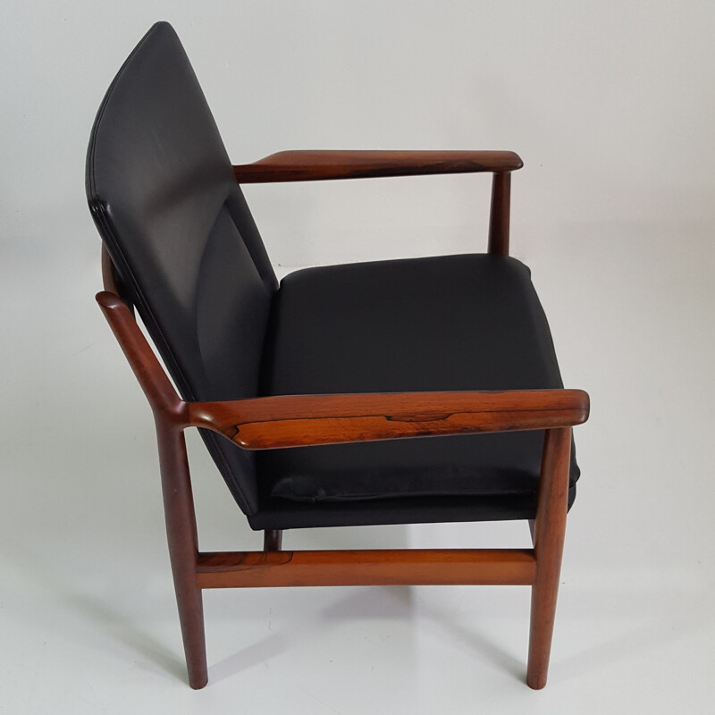 Scandinavian rosewood armchair "model 431", Arne VODDER - 1950s
