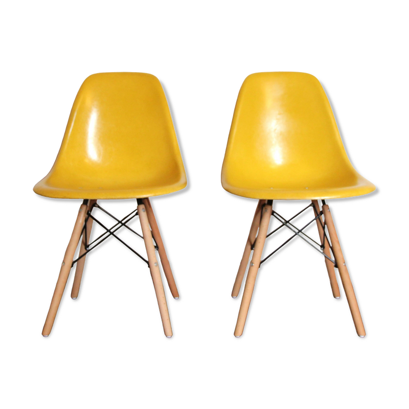 Paar vintage gele Dsw stoelen van Charles en Ray Eames voor Herman Miller