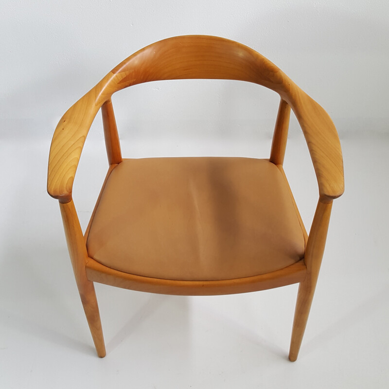 PP Møbler "The Chair" in ashwood, Hans WEGNER - 2000s