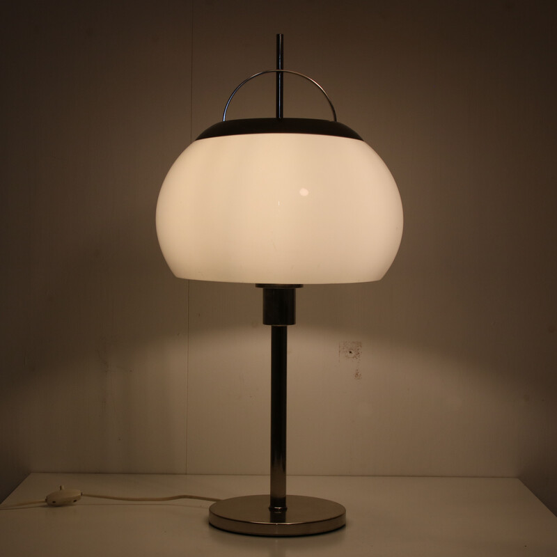 Lámpara de mesa vintage en cromo y plexiglás, Bélgica 1970
