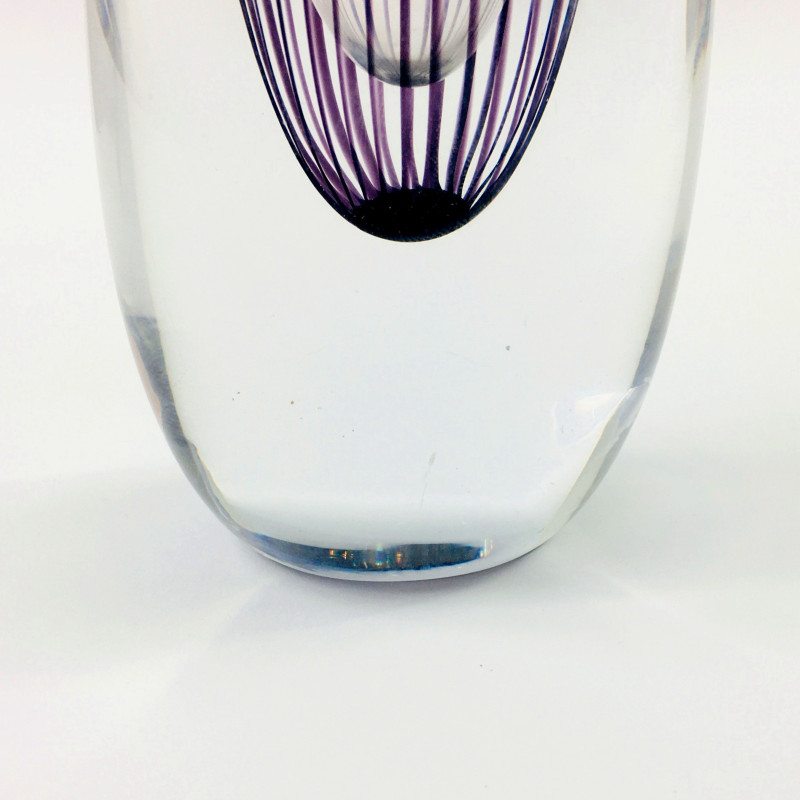 Mid century Scandinavian striped glass vase by Vicke Lindstrand for Kosta, Sweden 1950s