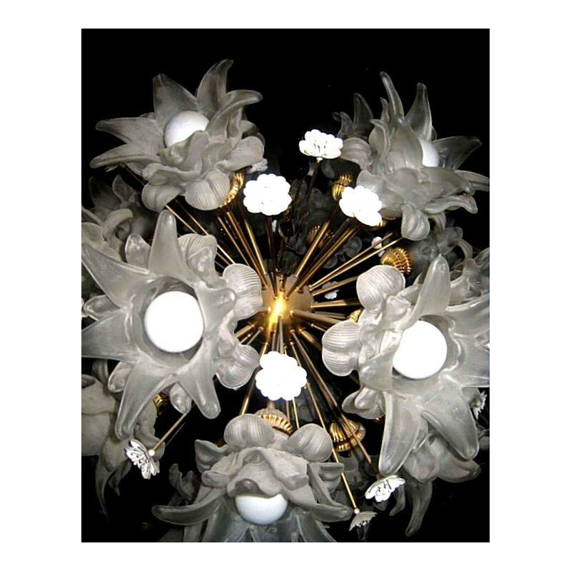 Sputnik "flower" chandelier in glass and brass - 1970s