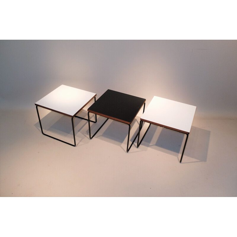 Set de 3 tables d'appoint blanches et noires Steiner, Pierre GUARICHE - 1960