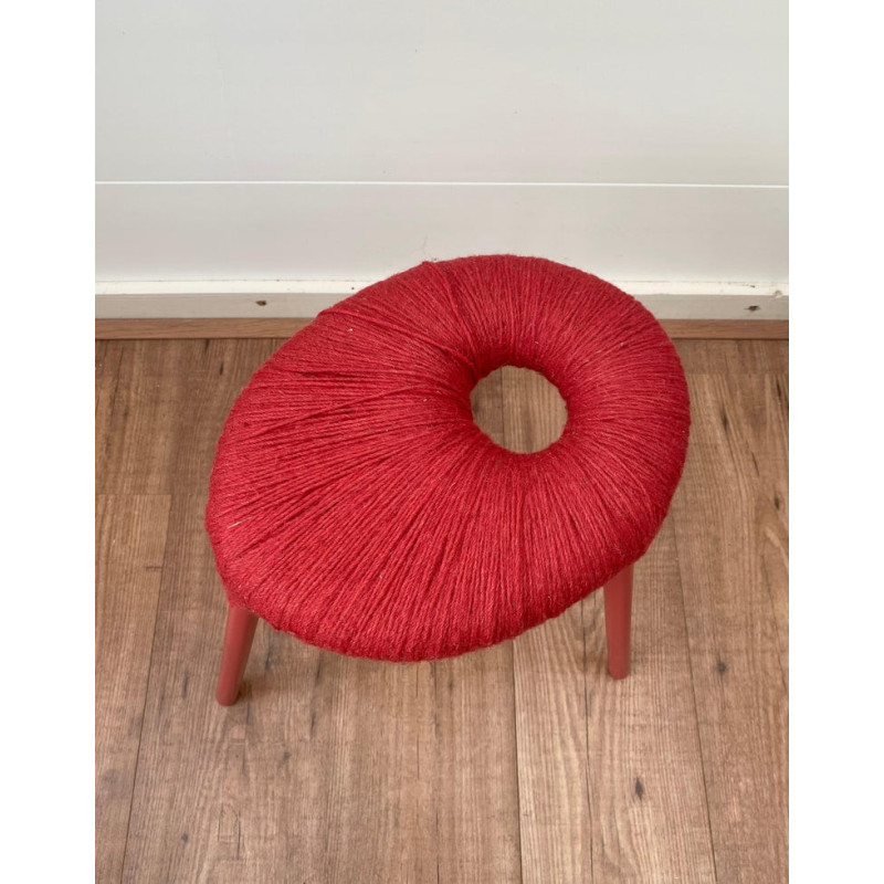 Tabouret vintage en métal rouge et laine modèle Eskilstuna par Ikea, 1990