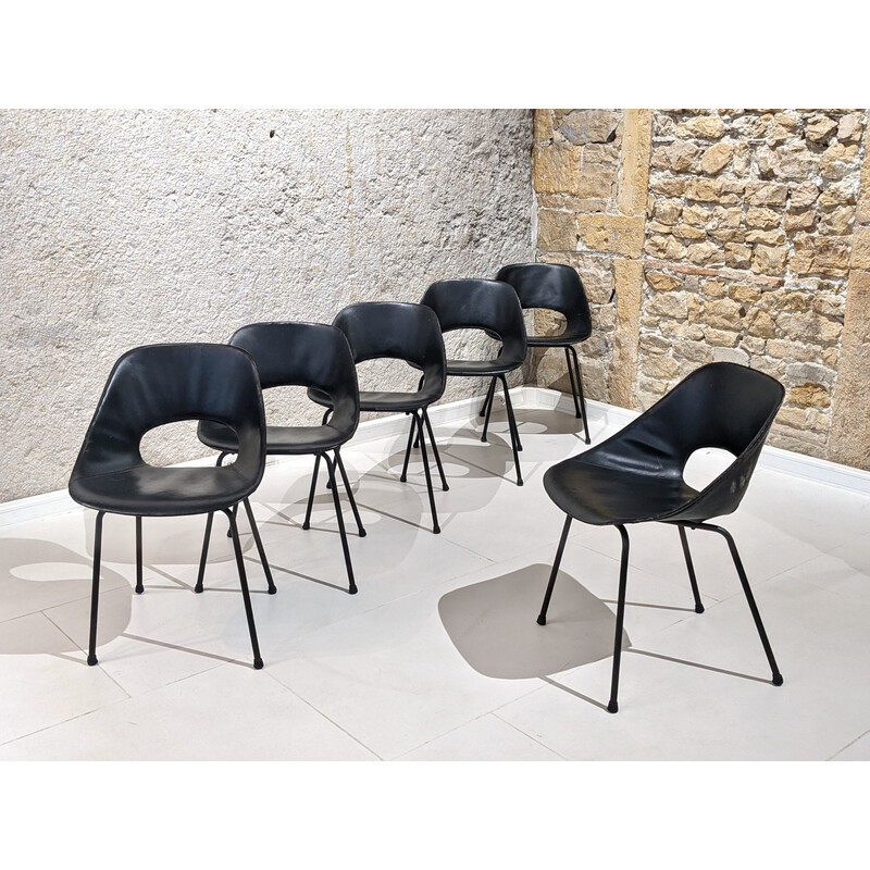 Set of 6 vintage aluminum "tulip" chairs with black leather upholstery by Pierre Guariche, 1950