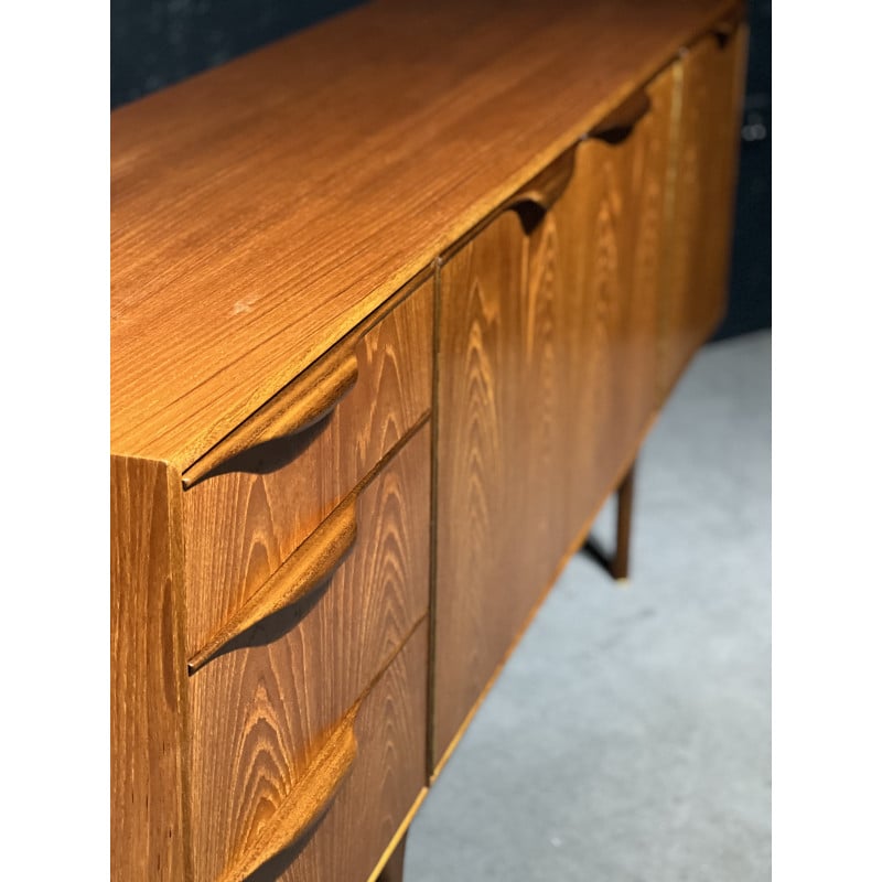 Vintage McIntosh dressoir van Tom Robertson, Schotland