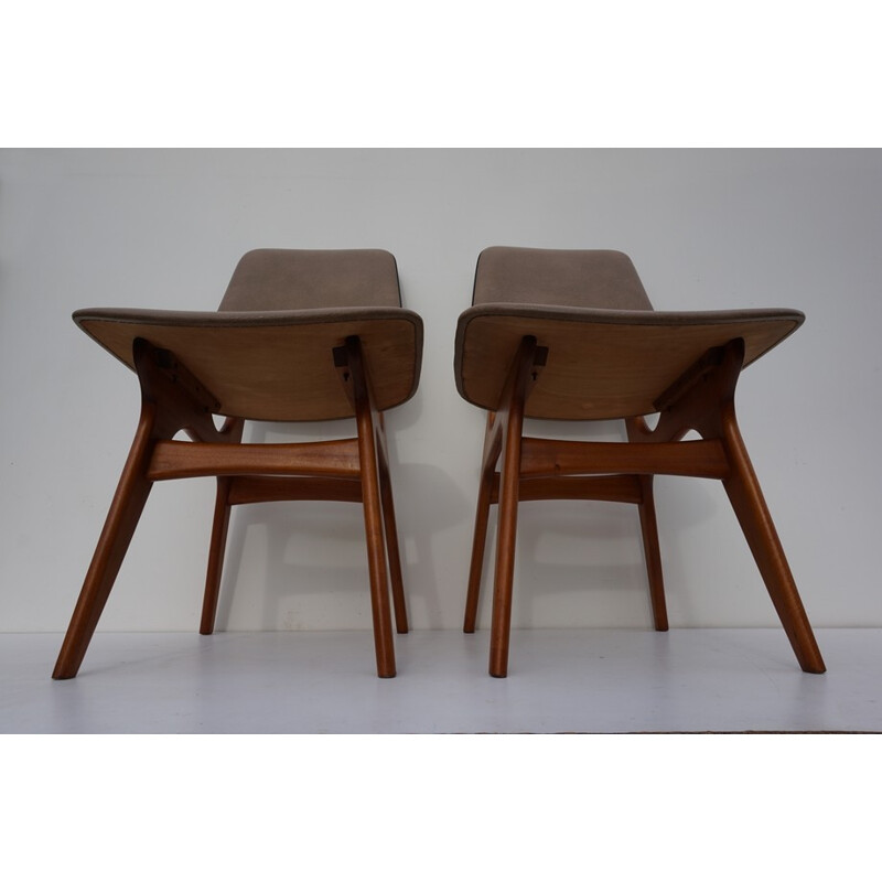 Set of 2 Mid Century Chairs by Arne Hovmand Olsen - 1960s