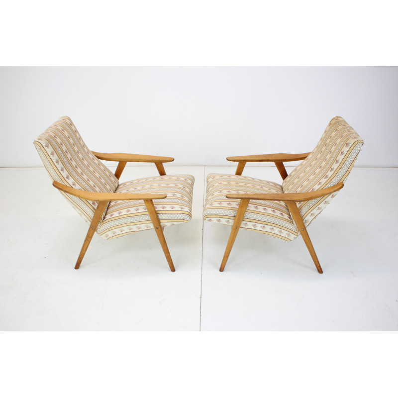 Sillón vintage de madera y tela, Checoslovaquia 1960