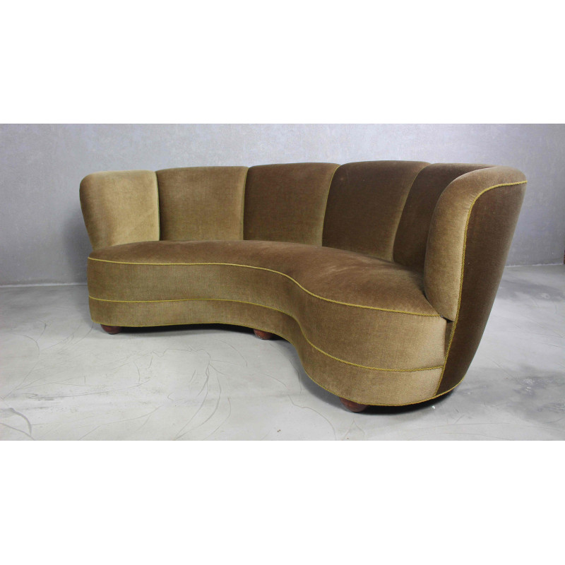 Dänisches Vintage-Sofa aus gebogenem Samt, 1930
