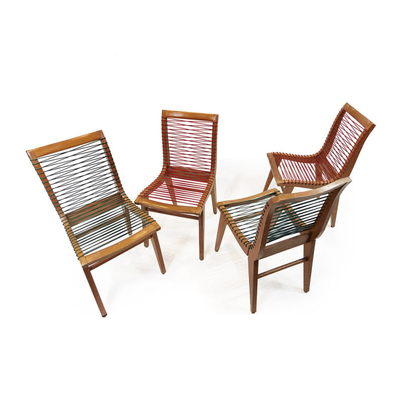 Ensemble de 4 chaises vintage en bois de hêtre avec fil en sadroplast rouge et vert par Louis Sognot