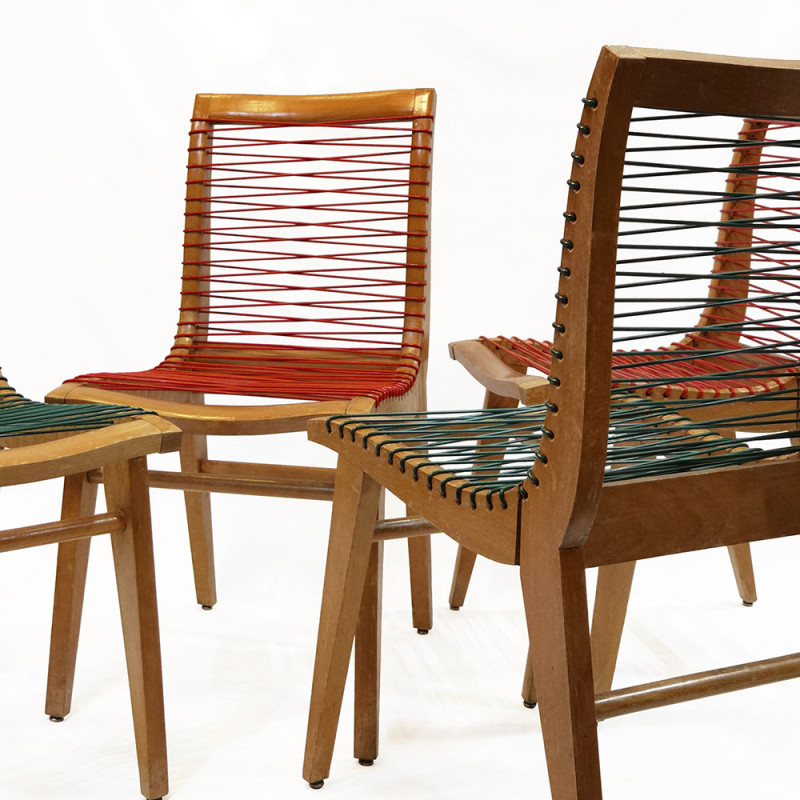 Set van 4 vintage beukenhouten stoelen met rode en groene sadroplast draad van Louis Sognot