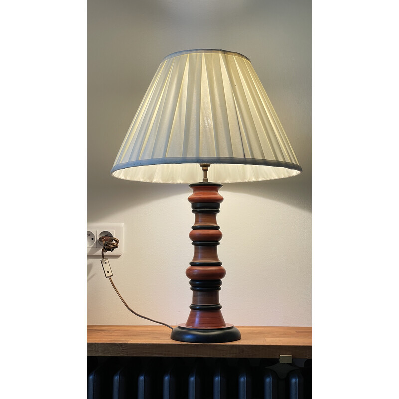 Vintage lamp in turned wood