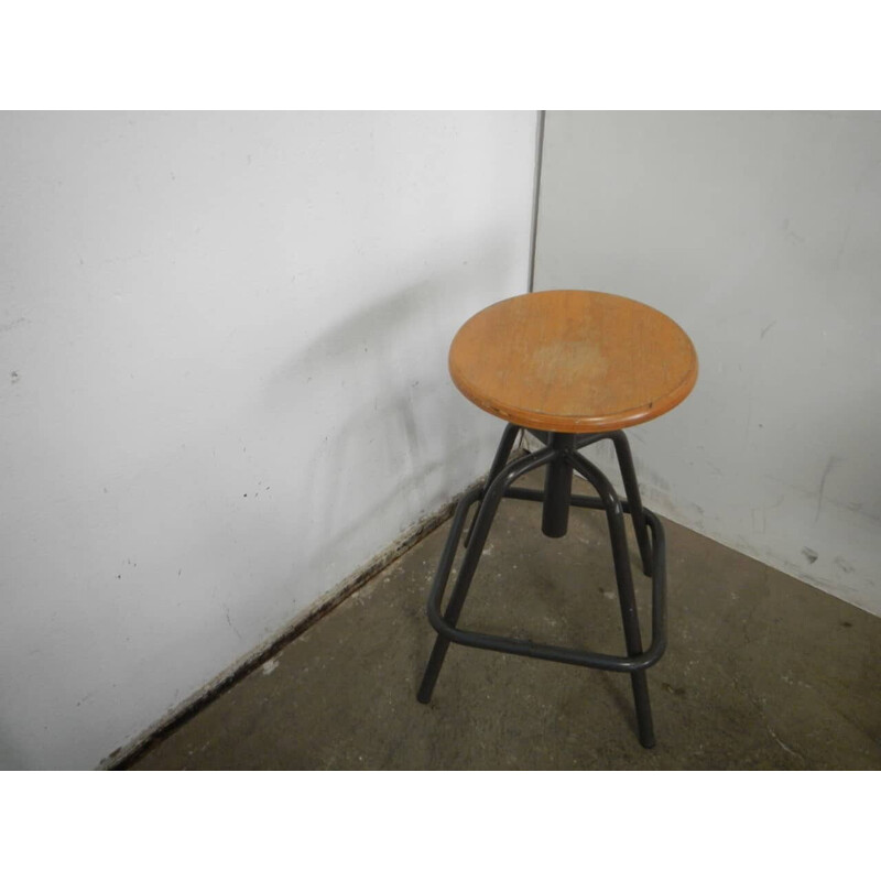 Tabouret pivotant vintage en fer