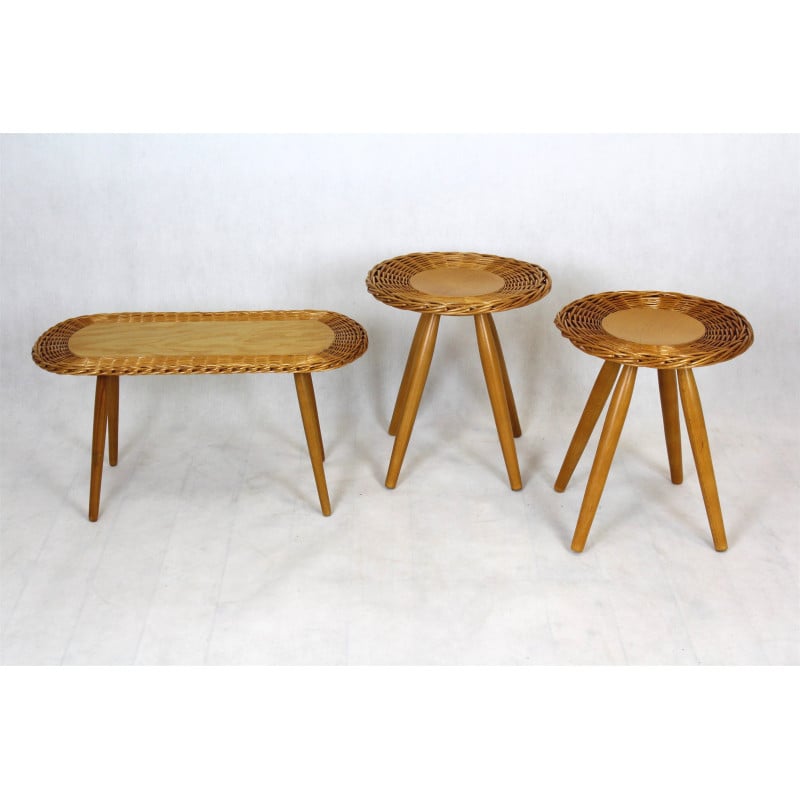 Conjunto de 3 bancos de rattan vintage de Jan Kalous para Úluv, Checoslováquia 1960