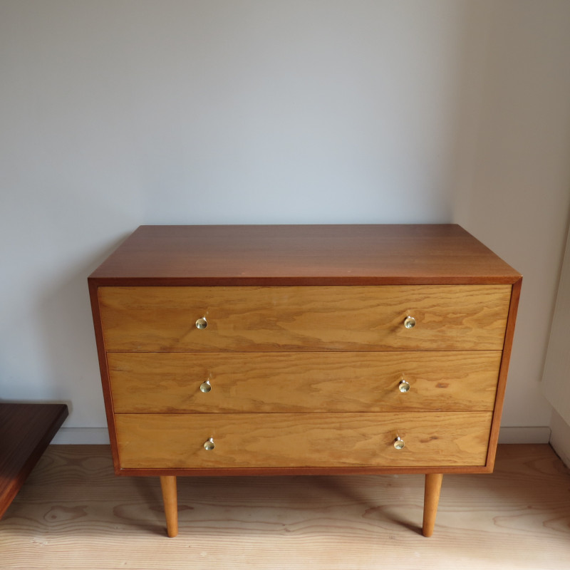 Vintage mahogany chest of drawers by Robin Day for Hille, 1950s