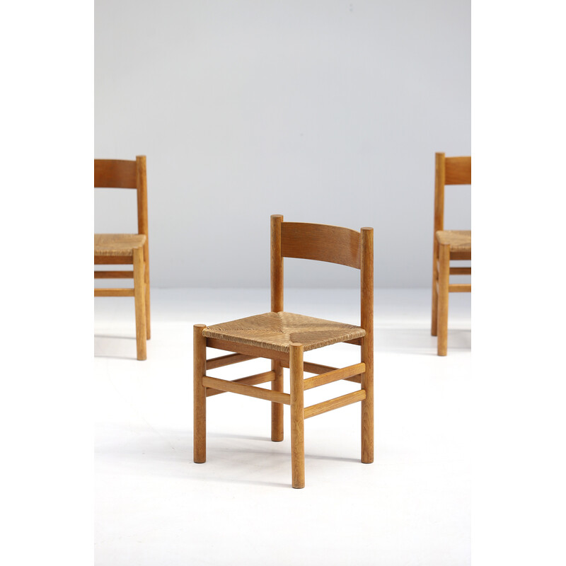 Set van 8 vintage houten stoelen met biezen zitting, 1970