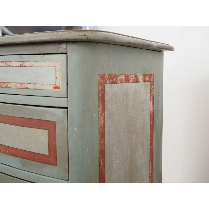 Vintage oakwood chest of drawers