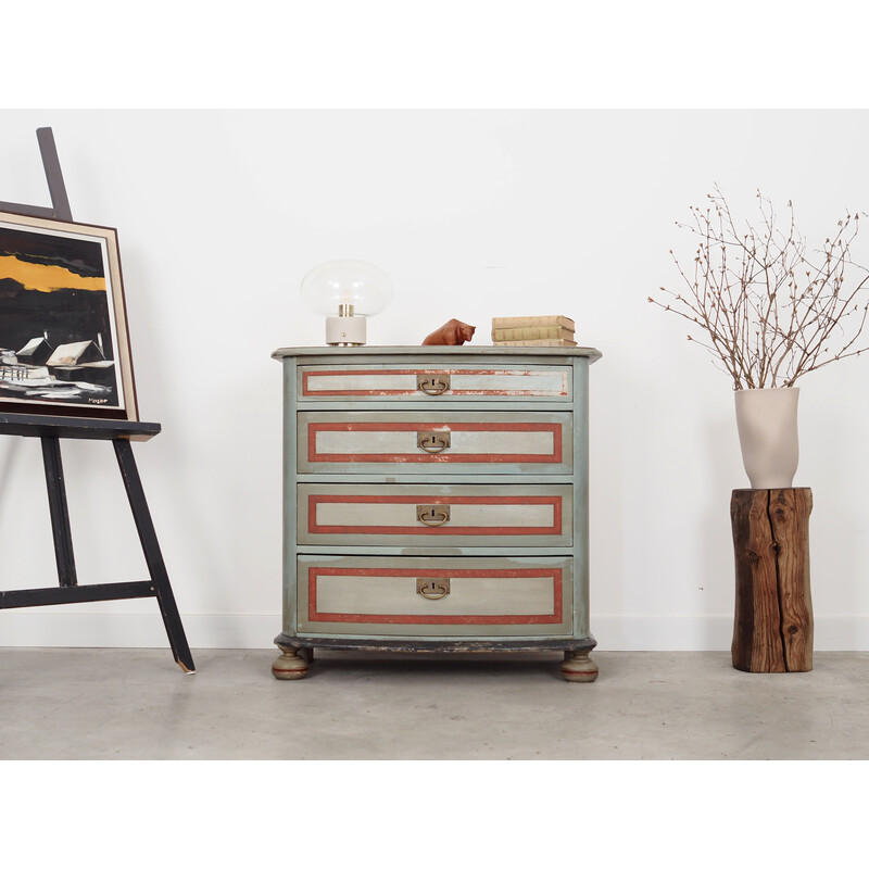 Vintage oakwood chest of drawers