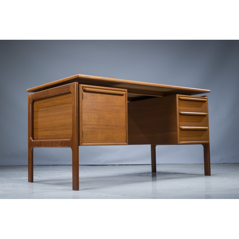 Mid-century teak desk by Gv Møbler, 1960s