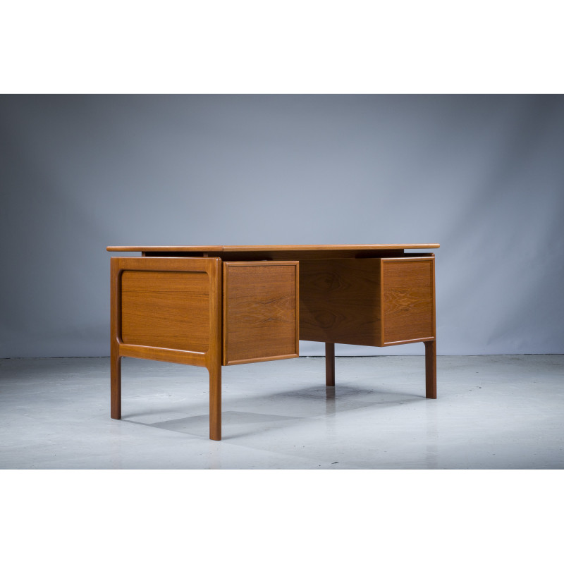 Mid-century teak desk by Gv Møbler, 1960s