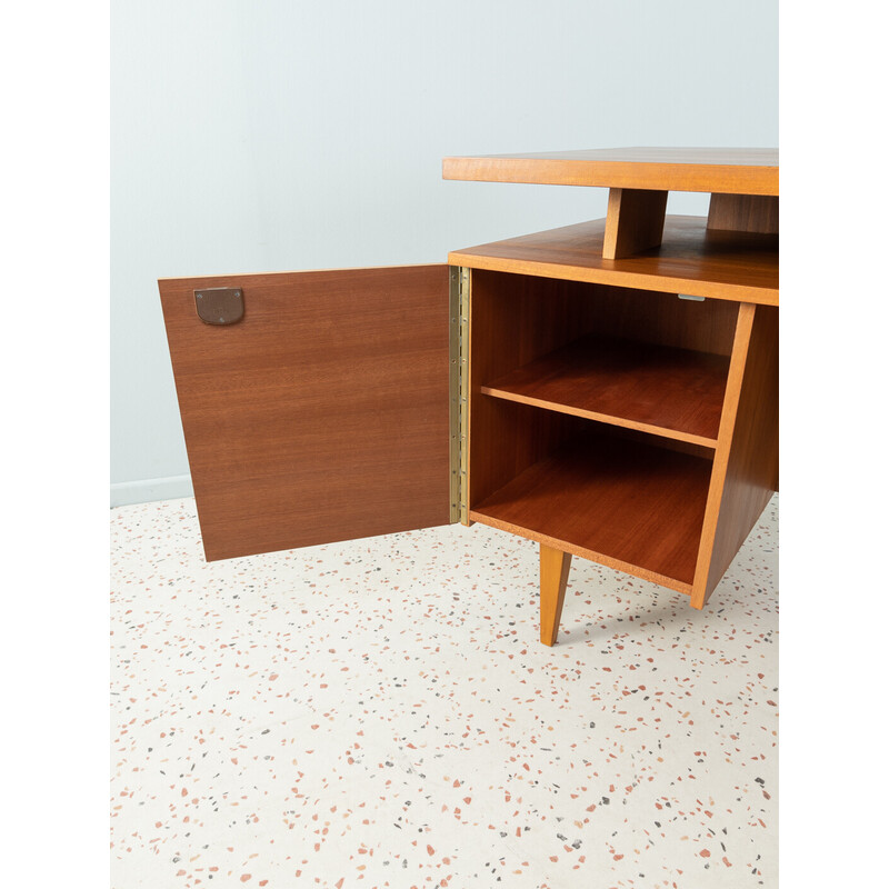 Vintage bureau in walnootfineer, jaren 1960