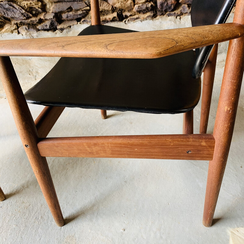 Pair of vintage armchairs fd-184 by Arne Vodder, 1960