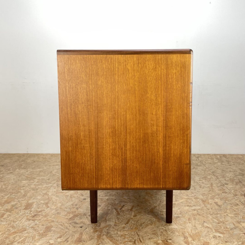 Mid century G Plan sideboard van Victor Wilkins, 1960