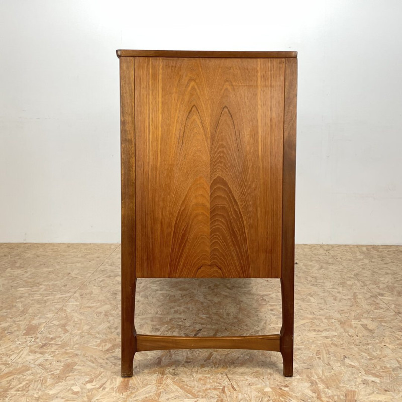 Credenza di metà secolo in teak di Nathan, Regno Unito 1960