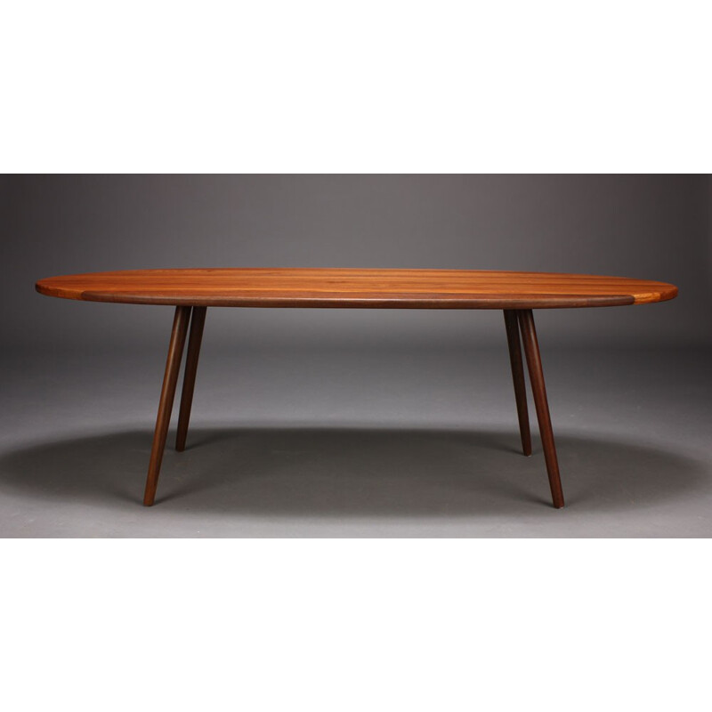 Oval Scandinavian coffee table in teak - 1960s