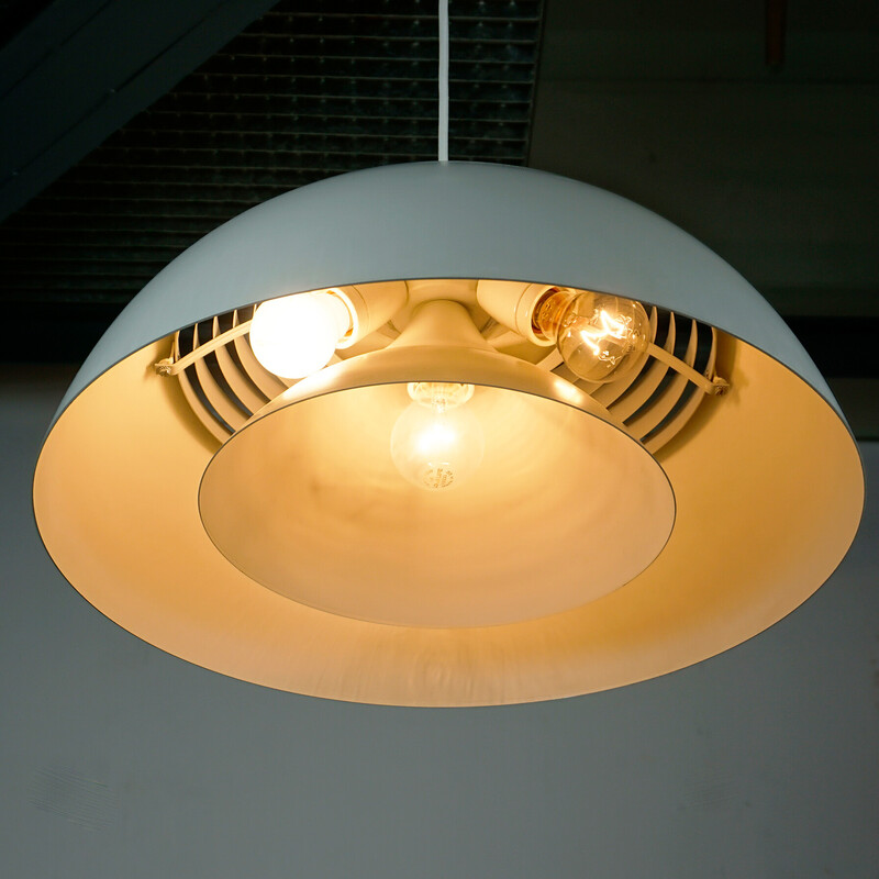 Vintage witte AJ Royal hanglamp van Arne Jacobsen voor Louis Poulsen, Denemarken 1960