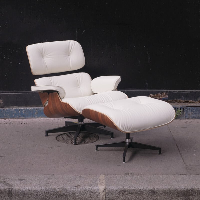 Vintage fauteuil met voetenbankje van Charles en Ray Eames voor Herman Miller, 2017