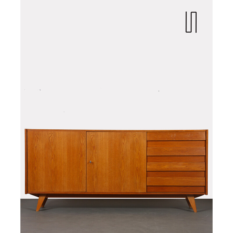 Credenza vintage in legno U-460 di Jiroutek per Interier Praha, 1960