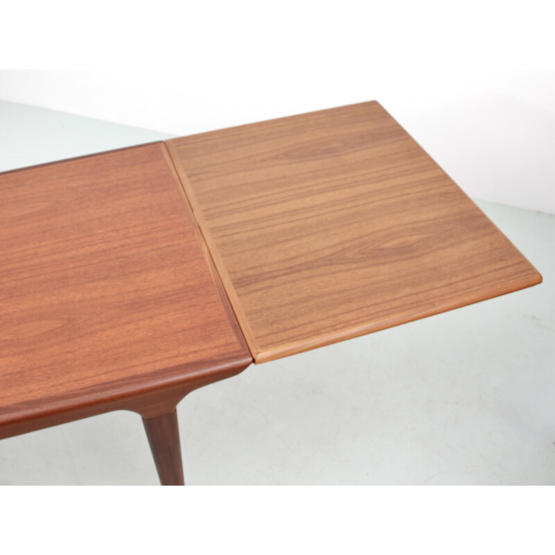 Table scandinave vintage en teck de Johannes Andersen pour Uldum Møbelfabrik