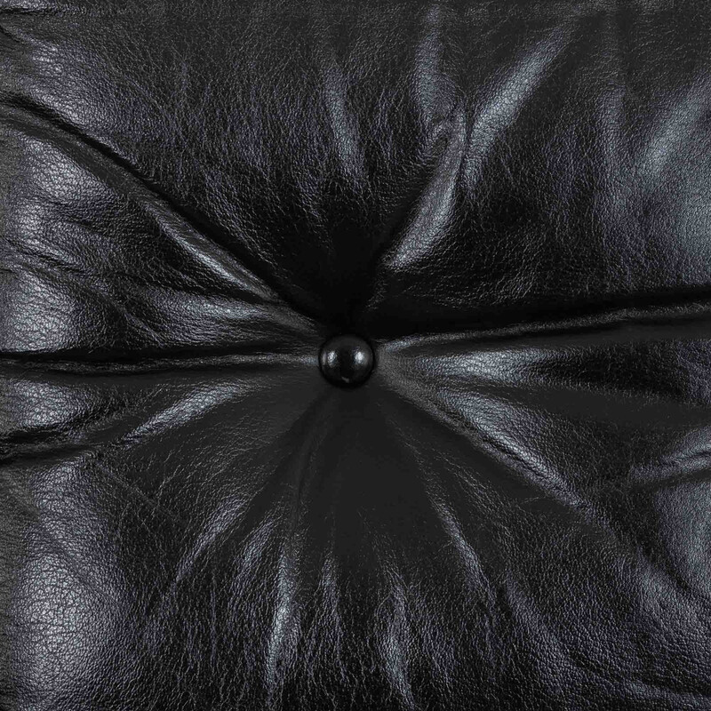 Sofá vintage coronado de dos plazas en piel negra de Afra y Tobia Scarpa para C.B Italia, años 60