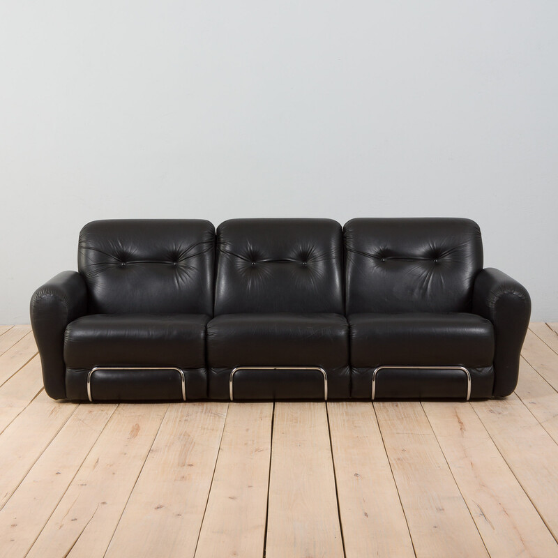 Sofá de couro preto vintage italiano Tufted 3 seater por Adriano Piazzessi, 1970s