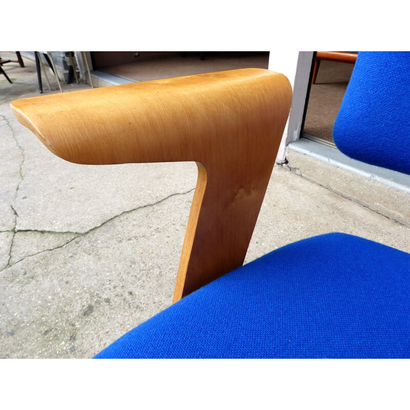 Pair of royal blue armchairs, Cor ALONS - Version 1946